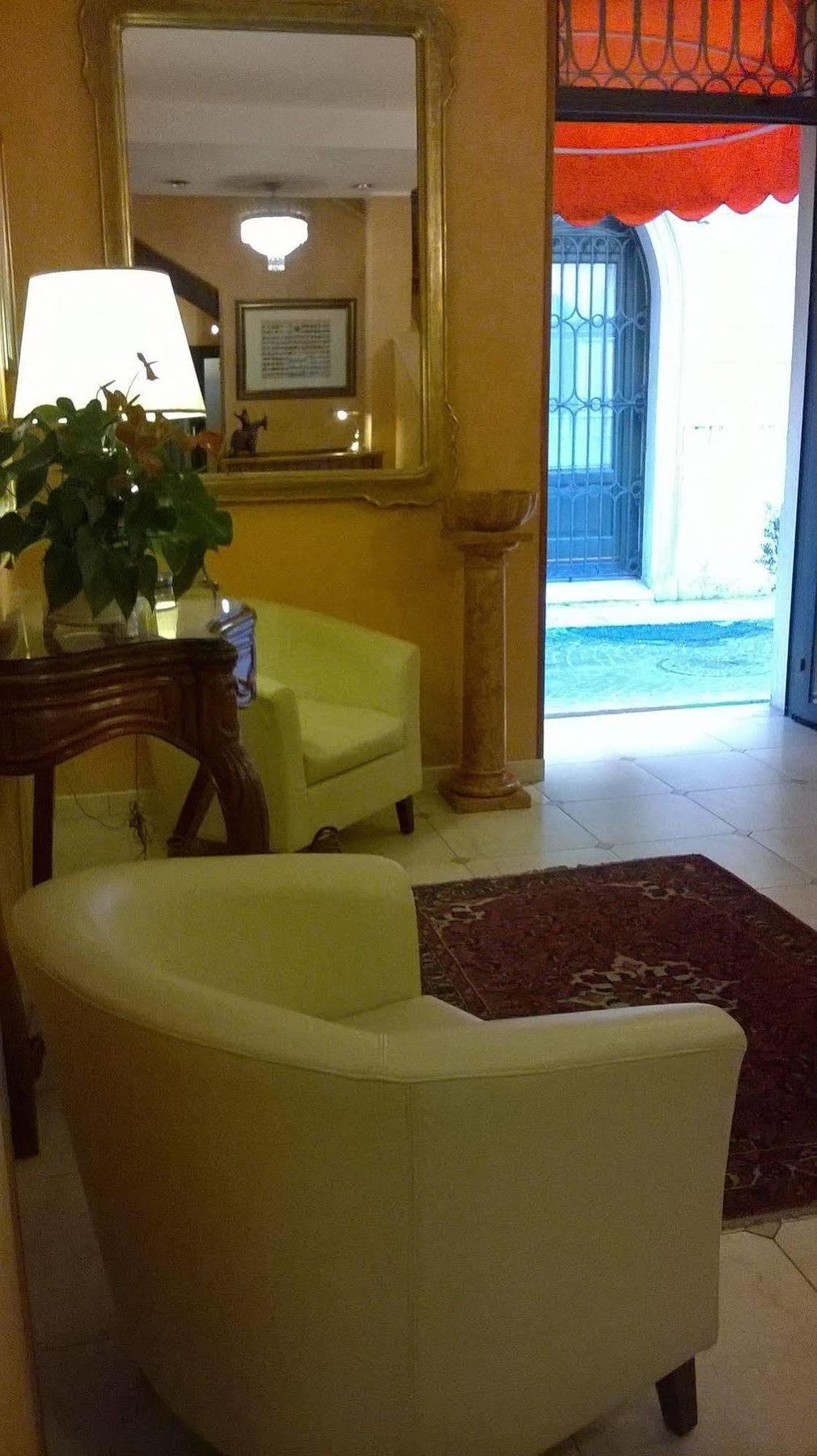 Hotel Cavour Verona Bagian luar foto