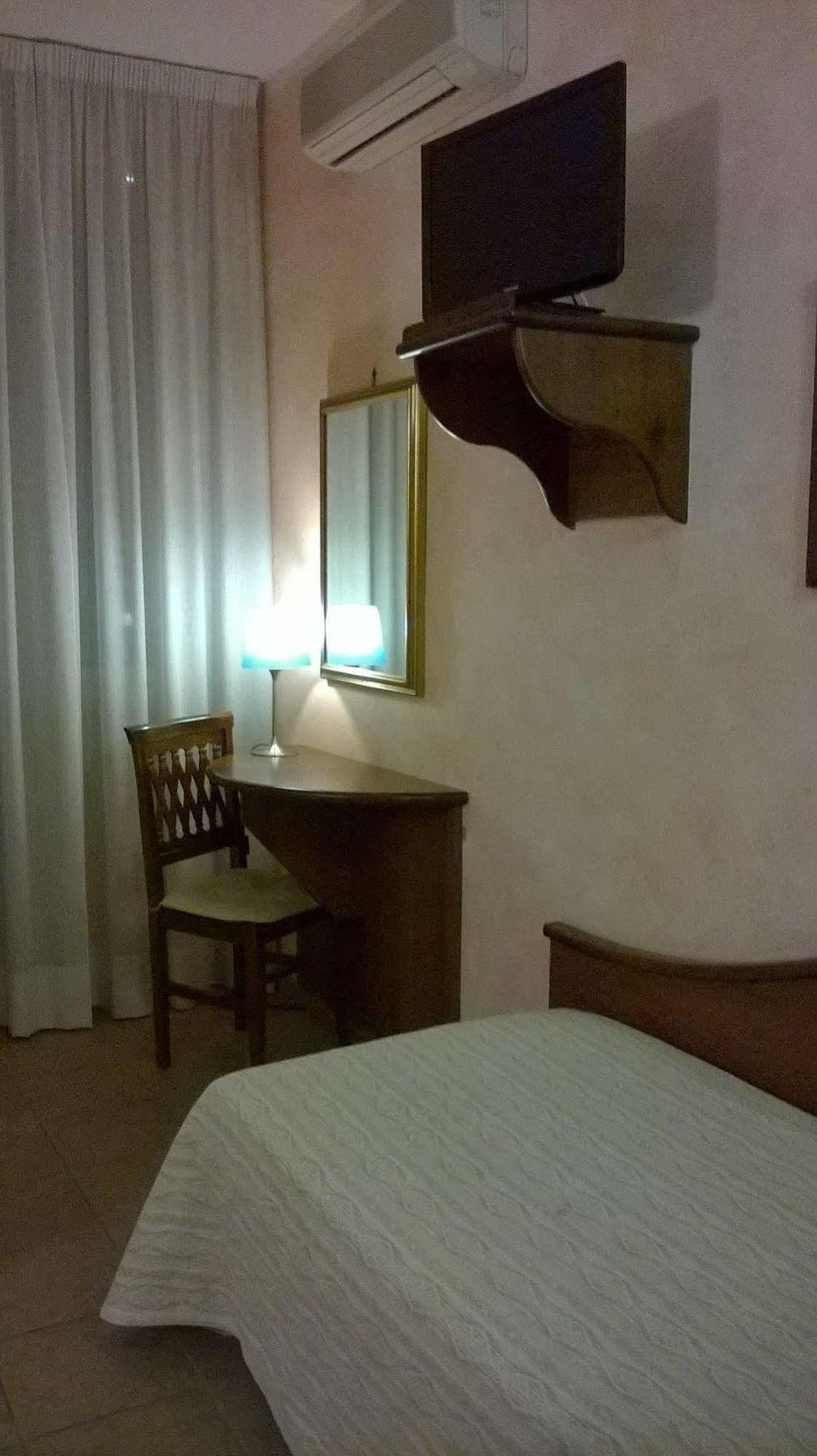 Hotel Cavour Verona Bagian luar foto