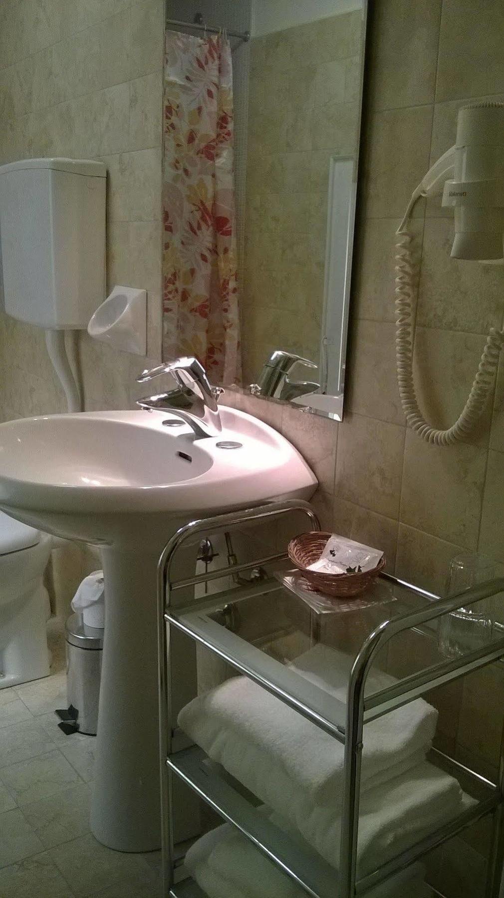 Hotel Cavour Verona Bagian luar foto