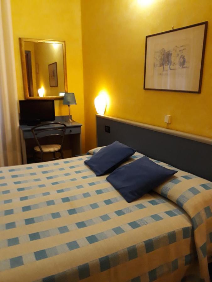 Hotel Cavour Verona Bagian luar foto