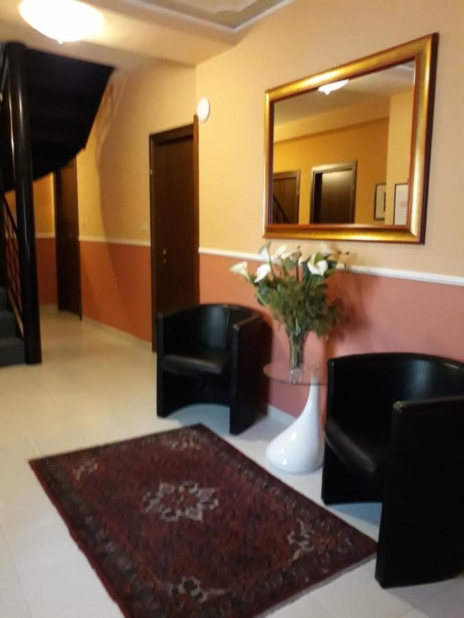 Hotel Cavour Verona Bagian luar foto